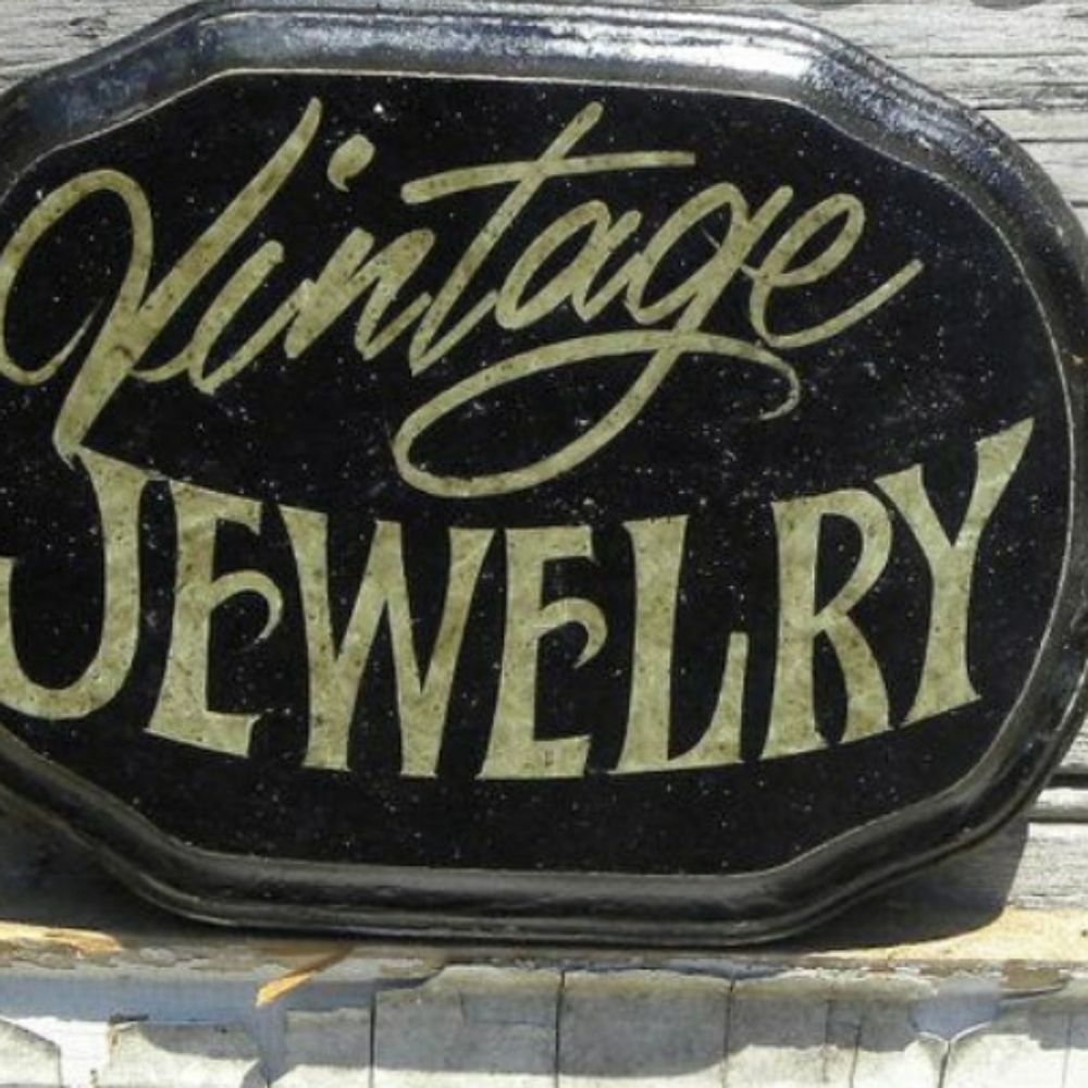 Vintage jewerly